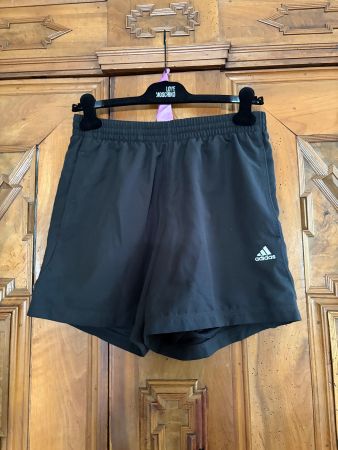 ADIDAS Sport-Shorts  Größe: S / Herrengröße  Damengröße M