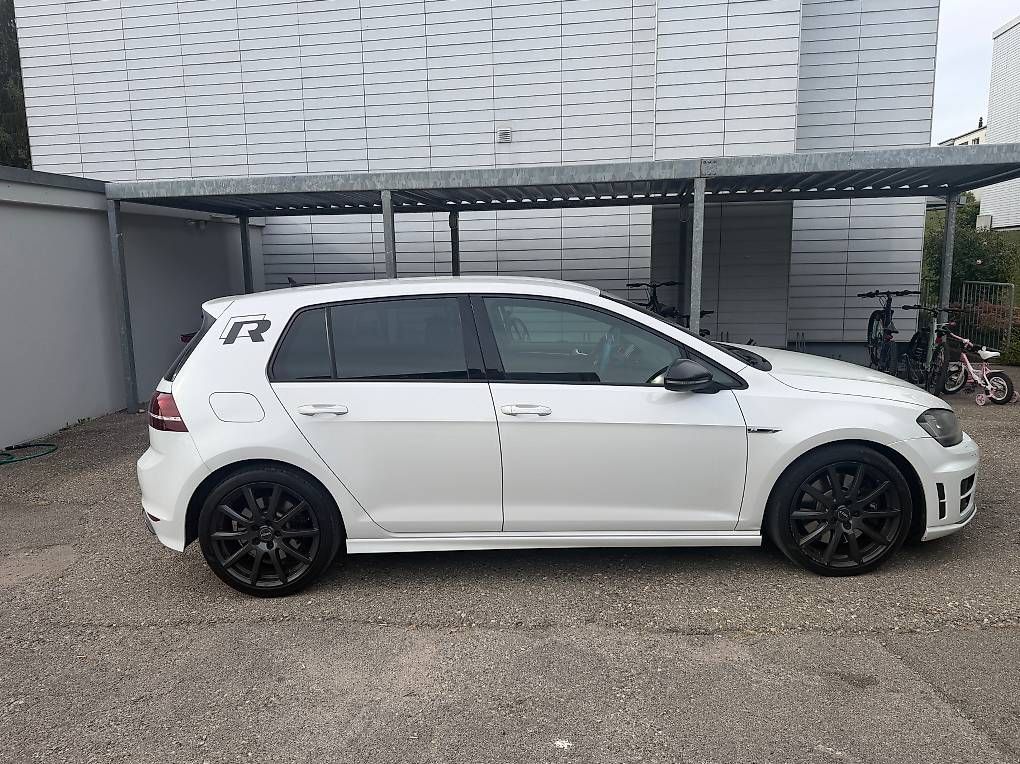 Autos: Golf r 7  – D'occasion à Beringen par ybr_rdt8