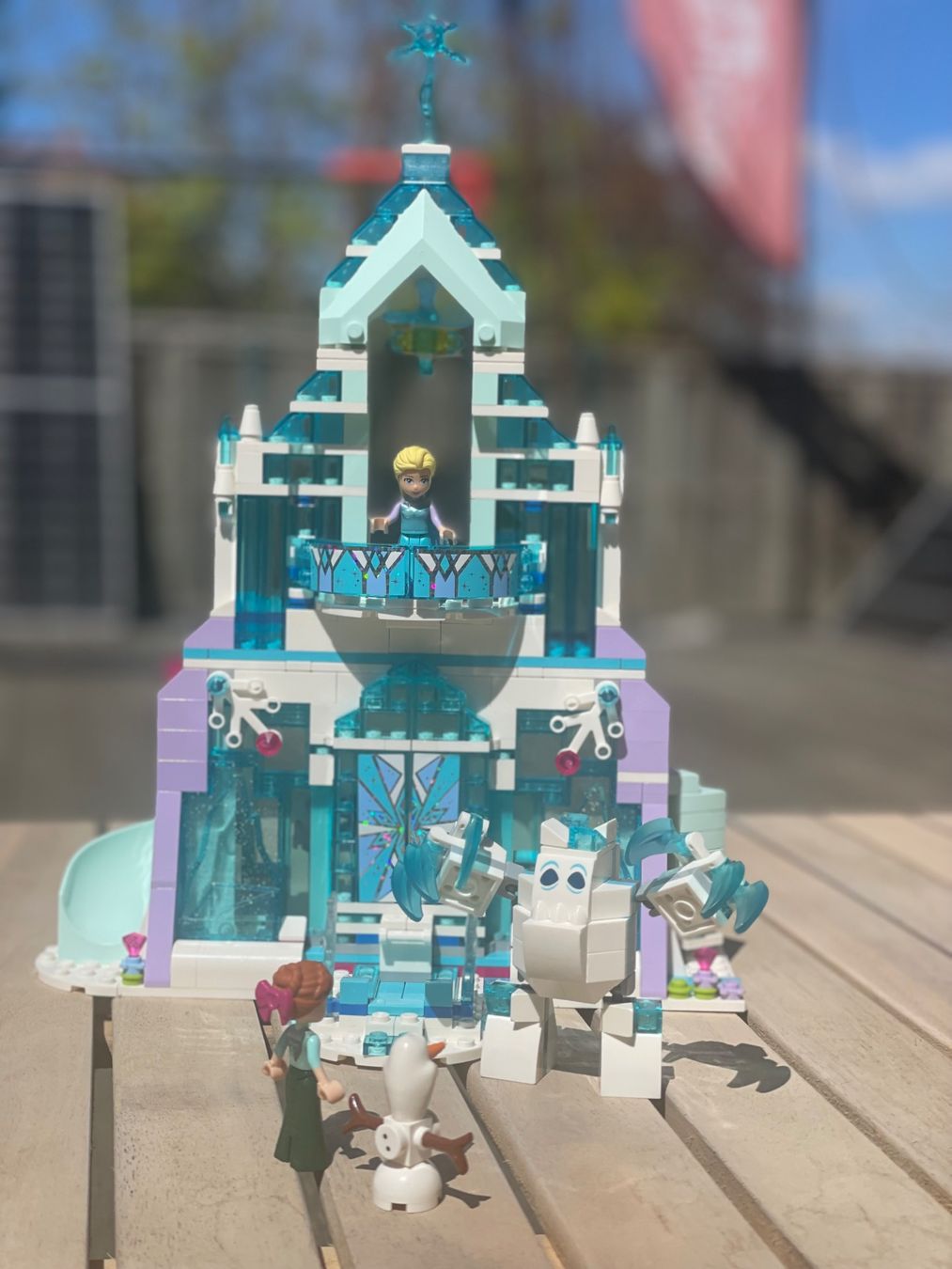 Lego Giocattoli: LEGO Elsas magischer Eispalast (41148) – Usato da Hindelbank venduto da daniujai 1
