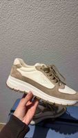 Prada Sneaker Damen beige Leder neuwertig