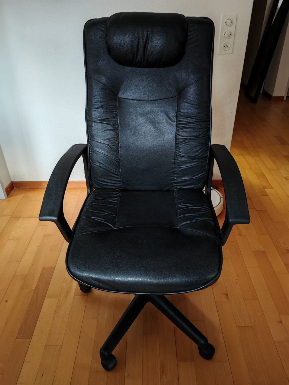 Stühle: Bürostuhl – Gebraucht aus Zürich von haith123
