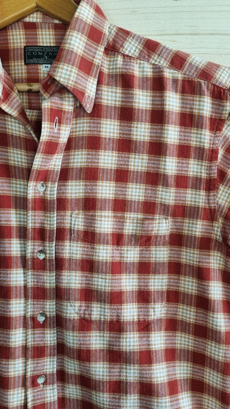 Camicie: Chemise Compagny rouge - M – Nuovo (secondo la descrizione) da Crans-Montana venduto da pea_k6bc 2