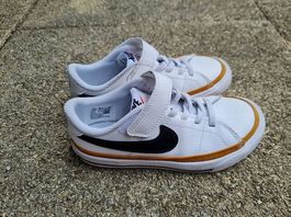 Nike Sneaker Gr. 28