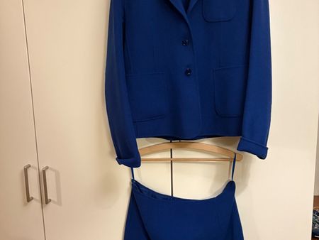 Edles Damen Kostüm, Blau, Gr. 42 - zeitloser Klassiker!