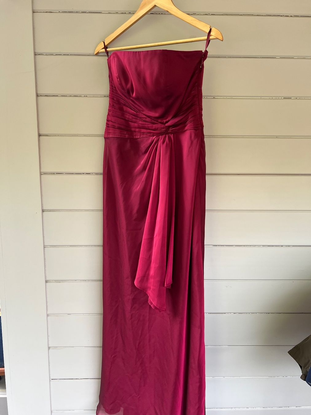 C&A Vestiti: Abendkleid rot – Usato da Buckten venduto da sdk_fnj2