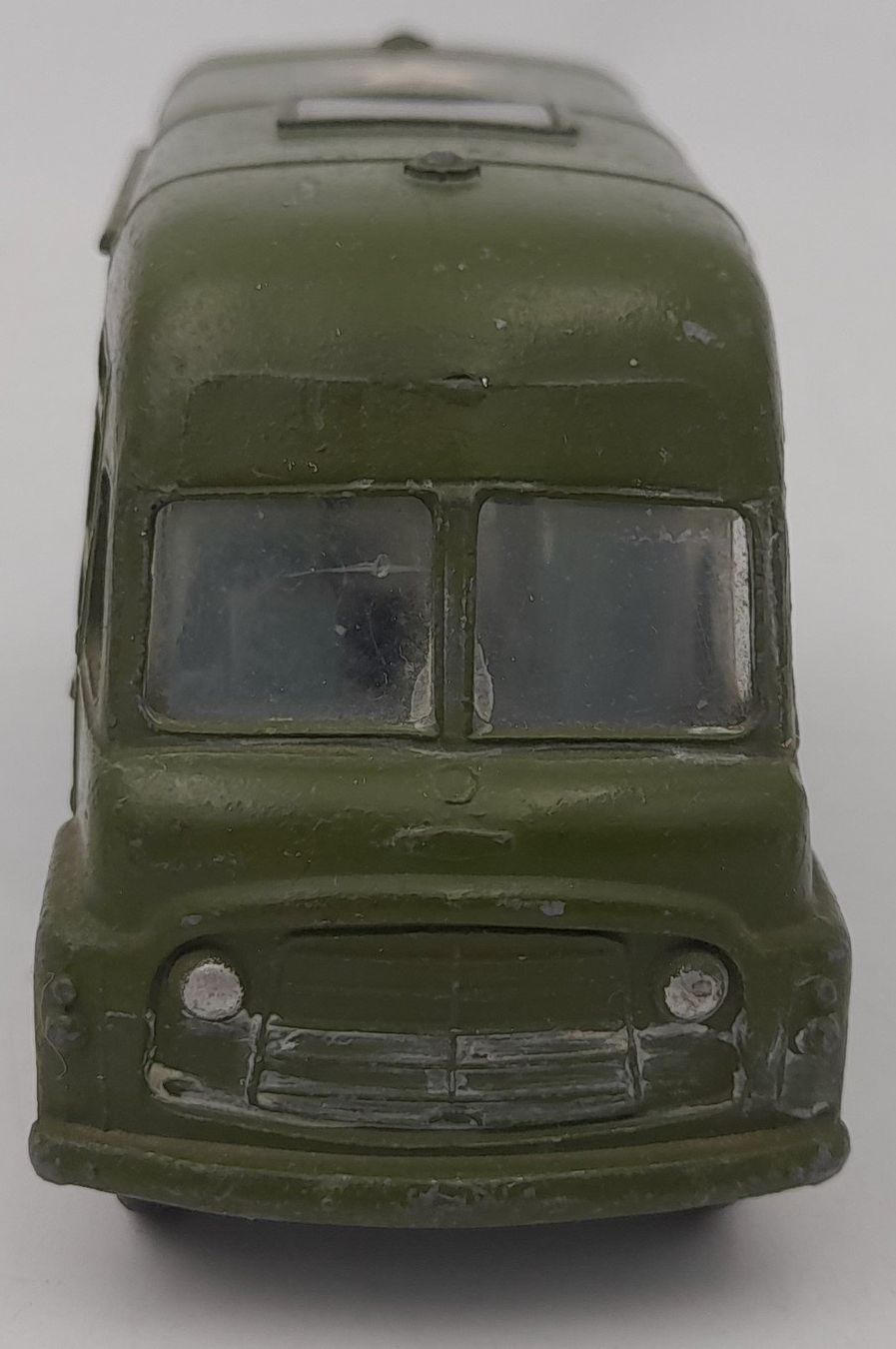 Corgi Toys Modellini d'auto: Corgi 359 U.S. Army Field Kitchen Karrier Van – Usato da St-Sulpice VD venduto da Davyd-a-Doc 2