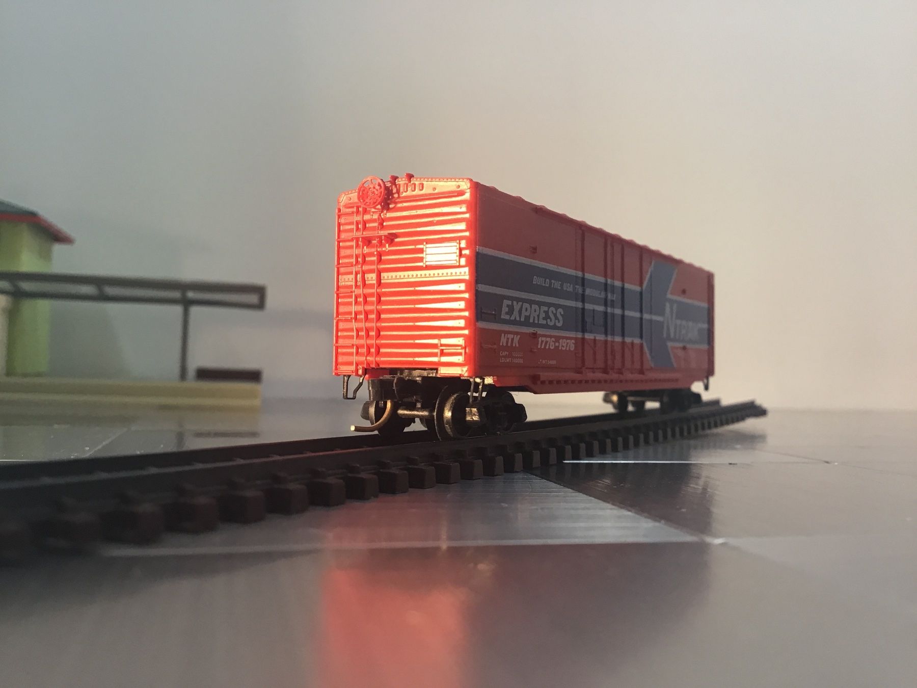 Micro Trains Line Modelleisenbahnen: MICRO TRAINS GÜTERWAGEN SPUR N – Gebraucht aus Männedorf von Modellbau-wyss 2