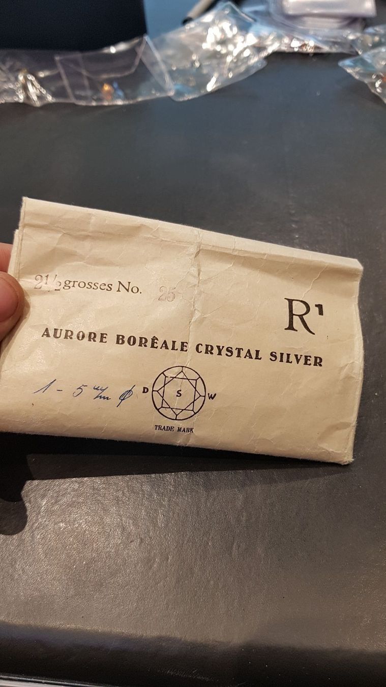 Minerali & Pietre curative: Original Swarovski Steinbriefe !! – Usato da Unterägeri venduto da Altgoldschmuck