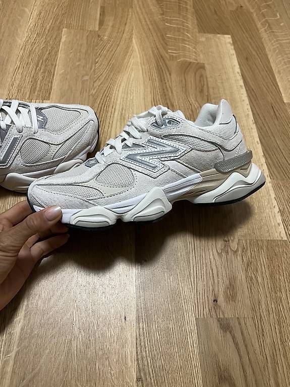 Damenschuhe: New Balance 9060 beige – Gebraucht aus Ostermundigen von mara_rebecca 2