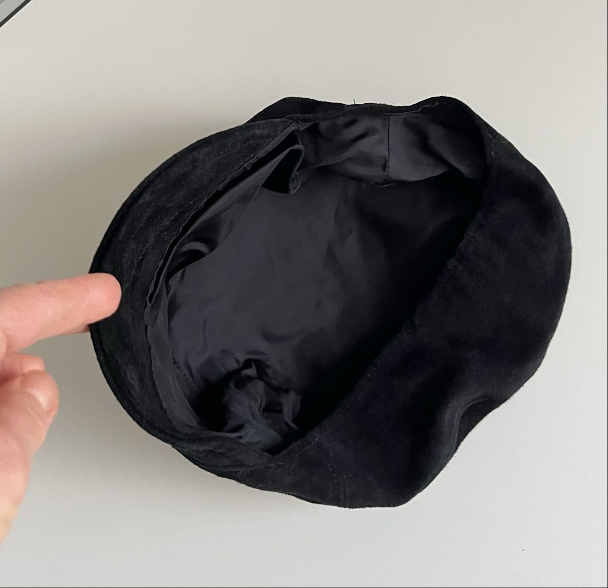 Copricapi, berretti & cappellini: Kappe Samtleder Gr.55-57 – Nuovo (secondo la descrizione) da Stäfa venduto da Exclusive0 3