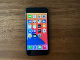 iPhone 7 32 Go noir — testé, réinitialisé