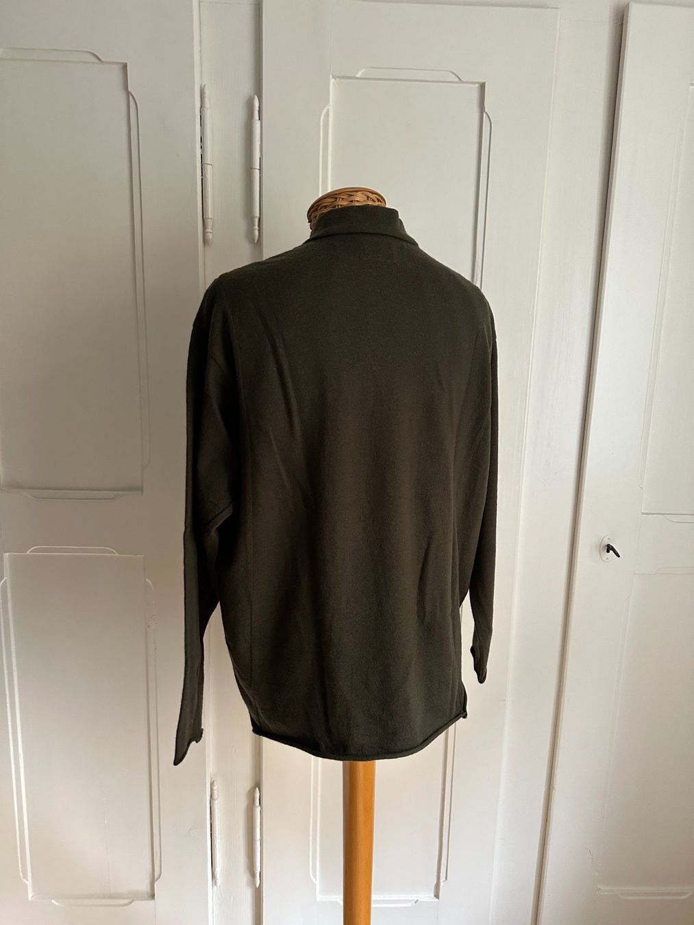 Maglioni & Felpe: LABO.ART - Wollpullover olivgrün XS – Usato da Zürich venduto da Diazaio 2