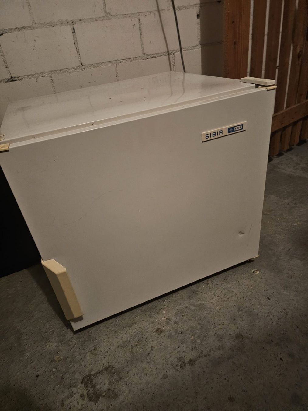Congelatori: Freezer - Gefrierschrank – Usato da Egg b. Zürich venduto da and_7g7b