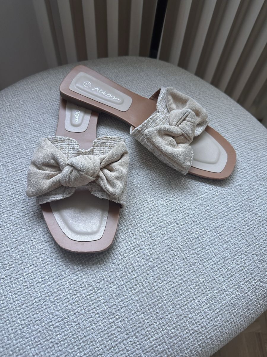 Chaussures femmes: Ungetragene Tweet Pantoletten Gr. 39 – Neuf (Voir description) à Zürich par Chez_Dali