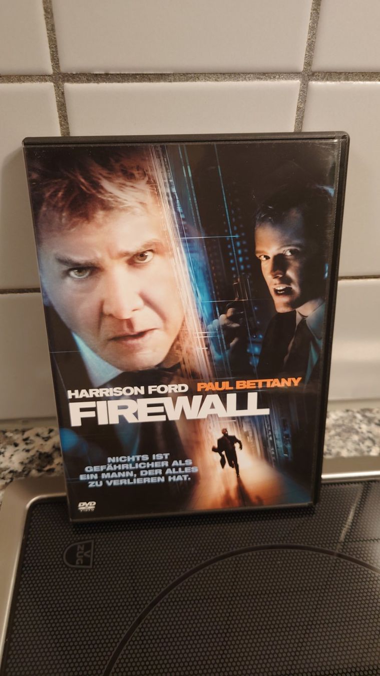 Tutti i DVDs: Firewall – Usato da Zug venduto da Hockey12