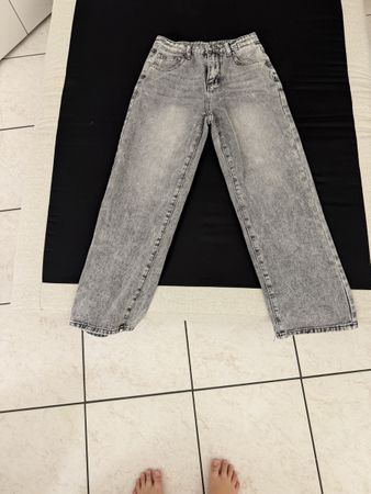 Jean gris taille 146 pour fille