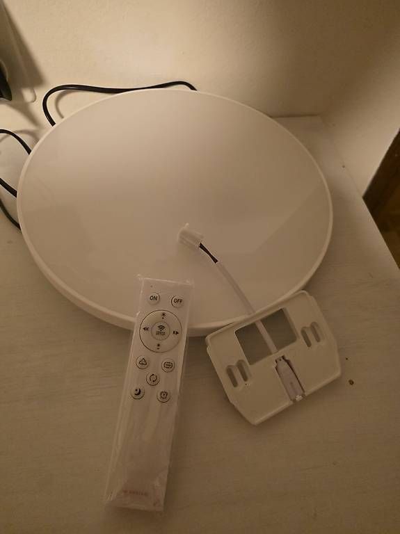 Kronleuchter & Deckenlampen: Plafoniera smart – Gebraucht aus Agno von Scambio-Vendo-Agno 3