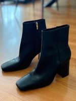 Damen Stiefeletten schwarz mit Absatz gebrauchter Zustand