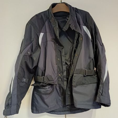 IXS Motorradjacke Herren Grösse L Top Zustand Schwarz