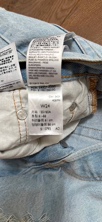 Levi's Jeans: 501 Shorts, Grösse 24, hell blau – Usato da Jonen venduto da victoria0206 2