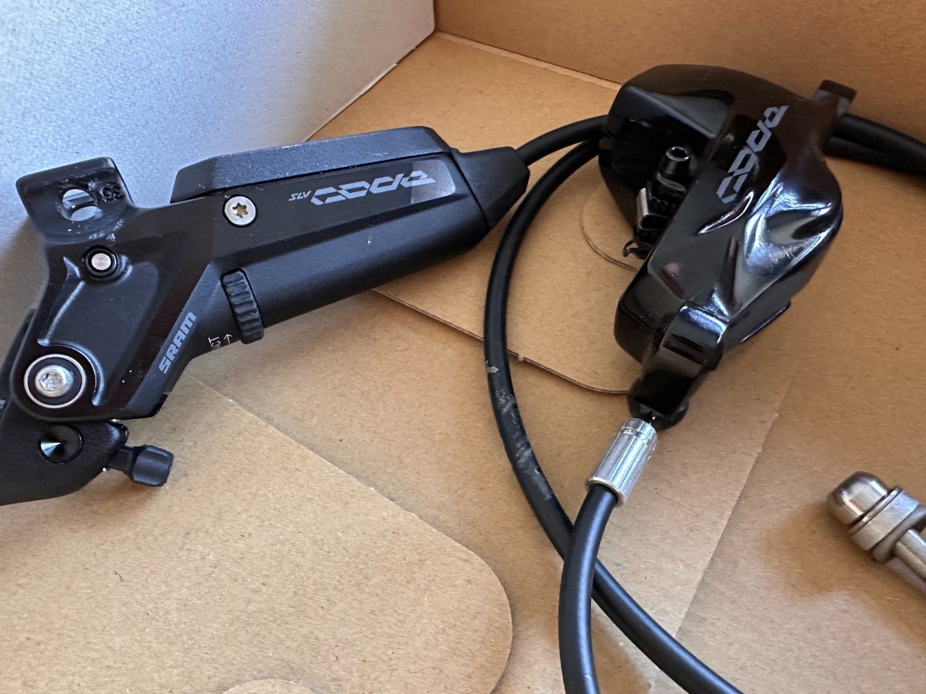 Sram Pezzi di ricambio: SRAM Code Silver Stealth, Bremse vorne und hinten – Usato da Pfäfers venduto da Smrbungle 3
