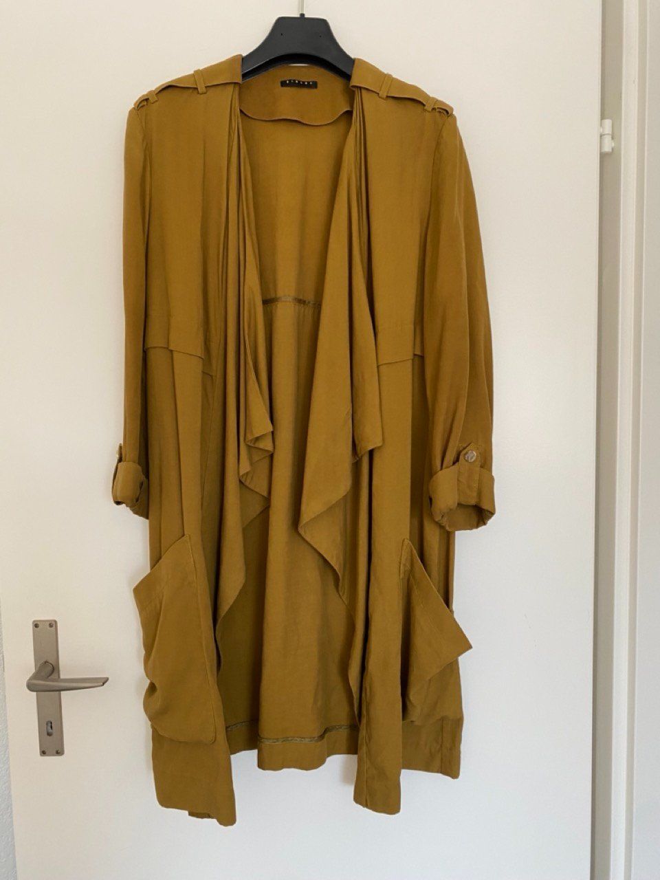 Sisley Cappotti: Sisley Kurzmantel Ocker (M) – Usato da Zumikon venduto da Frauenecke