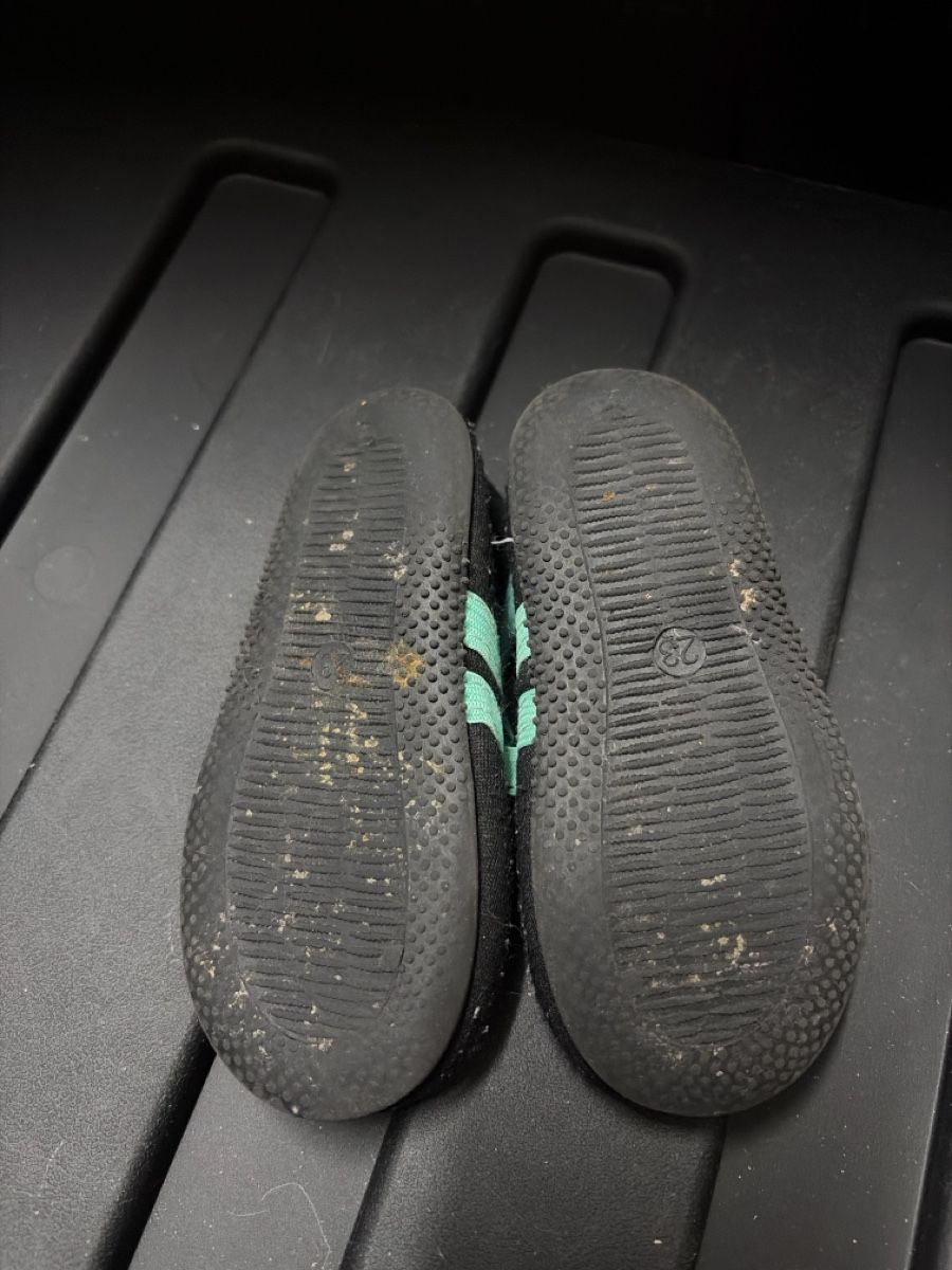Chaussures filles: Mädchenfinken, Grösse 23 – D'occasion à Granges-Paccot par Fwaeber 2