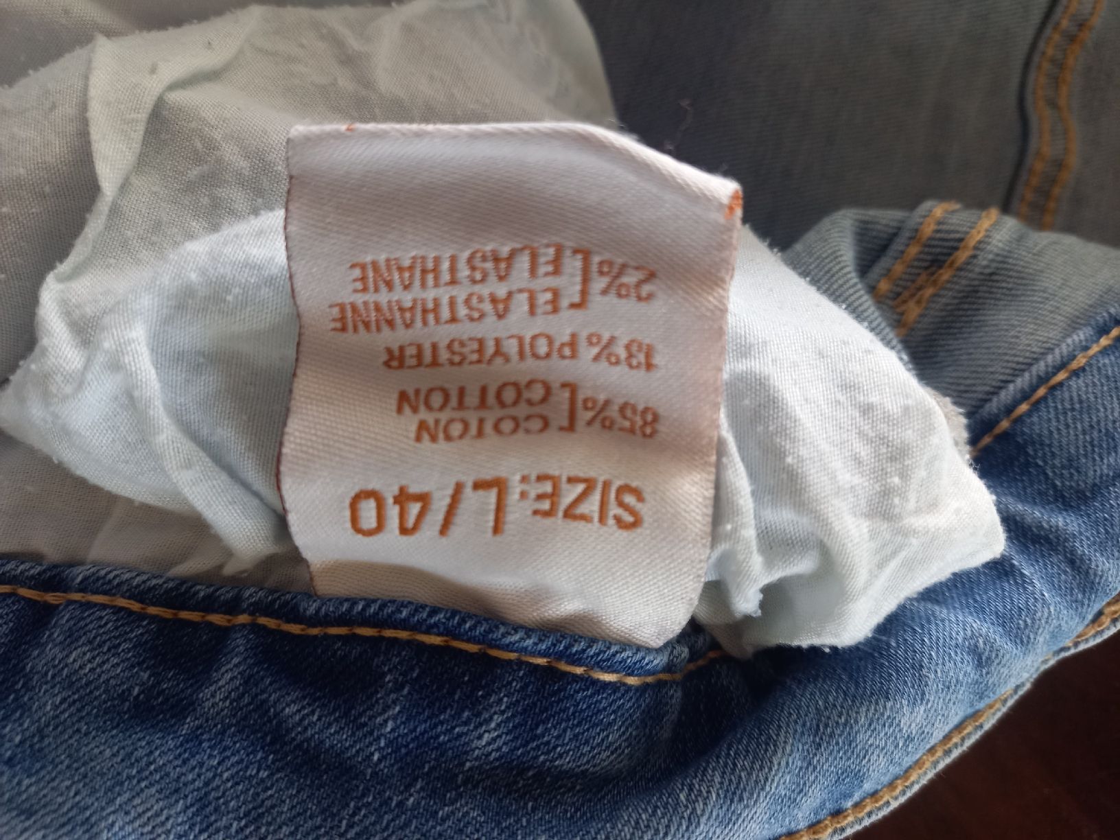 Jeans: Jeans mit Blumen-Applikation – Nuovo (secondo la descrizione) da Winterthur venduto da leo_ywb7 4
