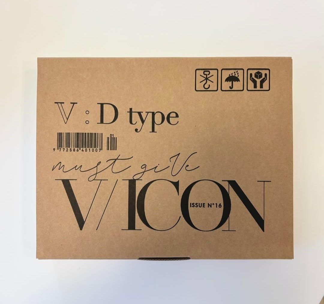 Libri: BTS Vicon D Type Photobook  – Nuovo (secondo la descrizione) da Zürich venduto da vic_w2tl