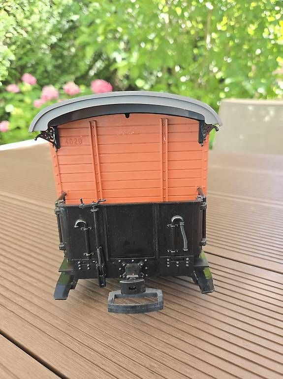 LGB Modellini di ferrovie: Wagon LGB 4029 marchandises brun – Usato da Satigny venduto da Gatoil 3