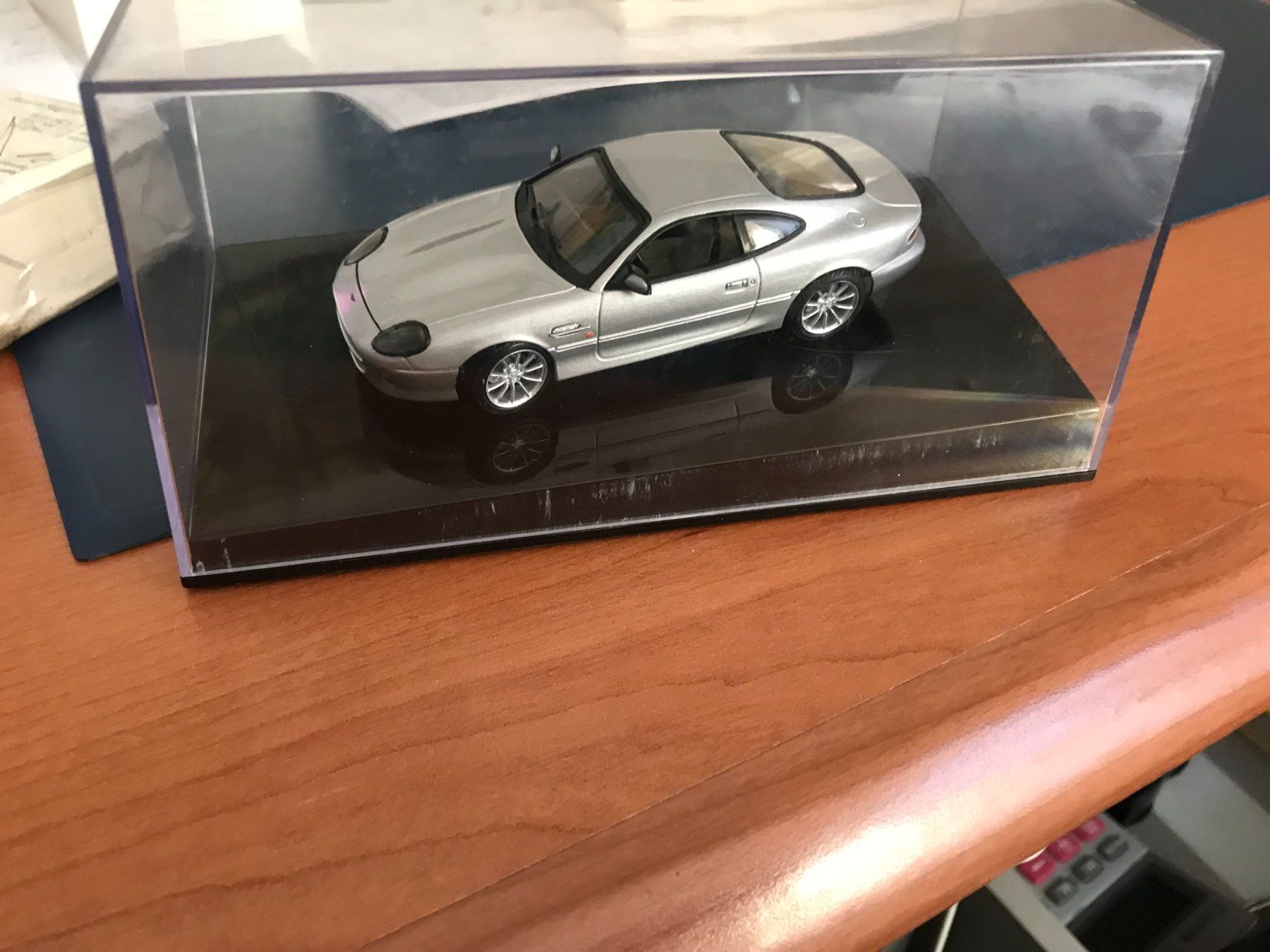 Autoart Modellautos: ASTON MARTIN - DB7 VANTAGE AUTOart - 1:43 - NEW – Neu (gemäss Beschreibung) aus Epalinges von dream-watch 6