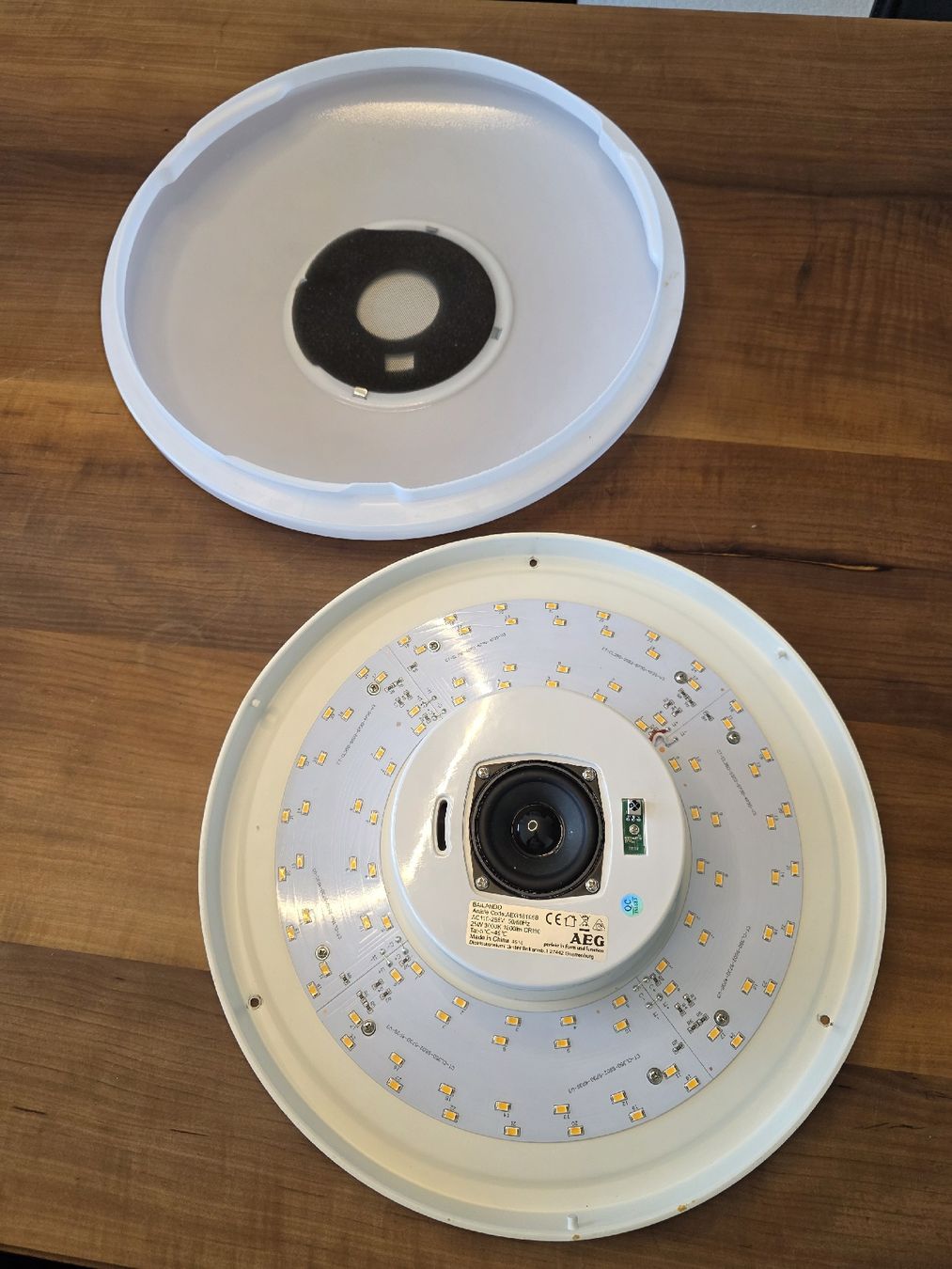 Lampadari & plafoniere: Deckenleuchte mit Lautsprecher  – Usato da Bern venduto da MAK82 1