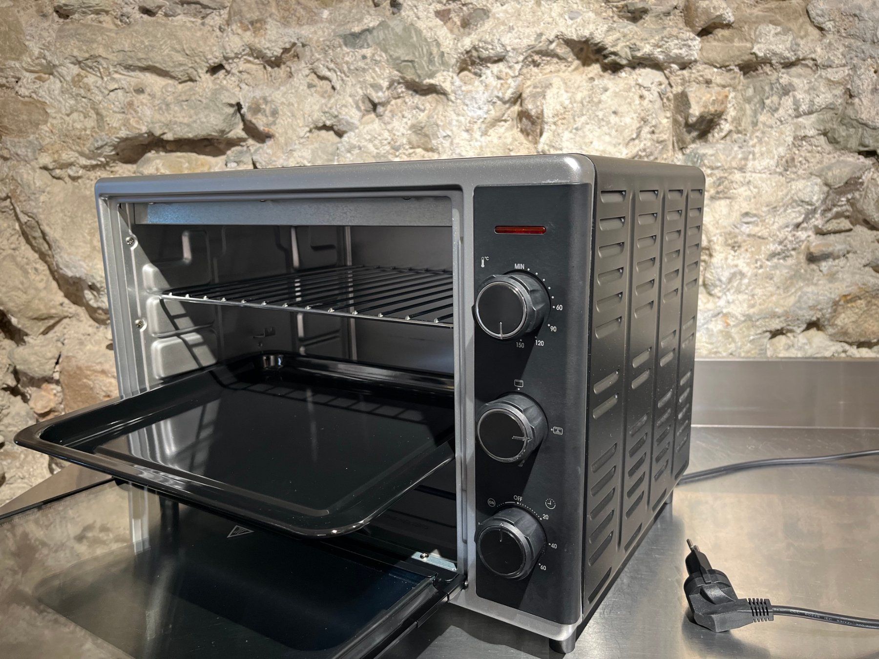 Fours: Kleinbackofen Severin To 2058 mit Umluft – D'occasion à Rapperswil SG par inf_tlm8 1