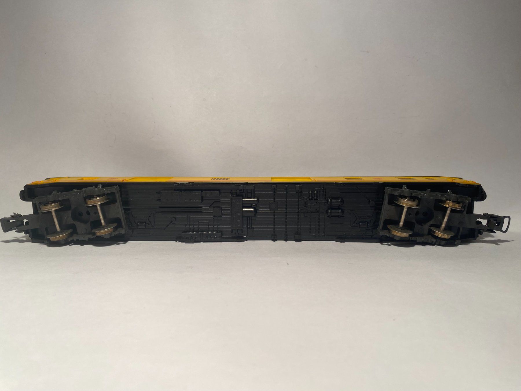 Modellini di ferrovie: IBERTREN Postwagen gelb RENFE, DC Achsen – Usato da Buchrain venduto da Modellbahn11 5