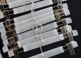20 Stück Hosenbügel aus Plexiglas /glas weiss