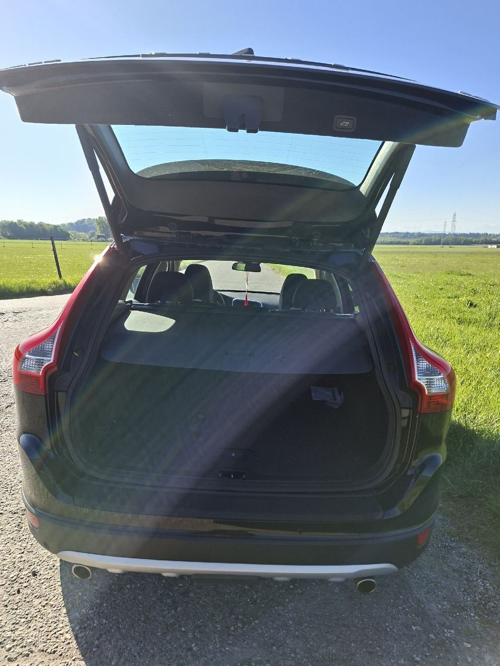 Automobili: volvo xc60 AWD – Usato da Oensingen venduto da Mitrovic 4
