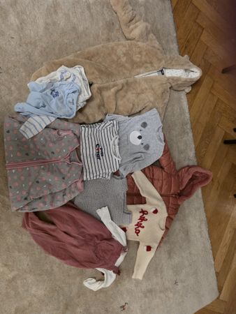 Lot vêtements bébé divers tailles bon état, 86