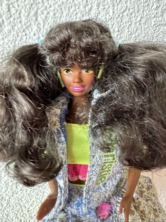Poupée Barbie Christie Dance and Flex - jamais déballée