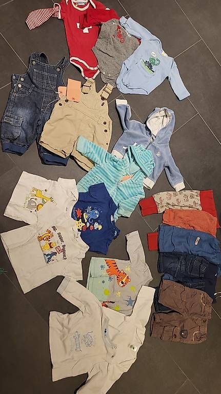Lotti & Set di vestiti: Kleiderpaket Grösse 62 – Usato da Langendorf venduto da RE17