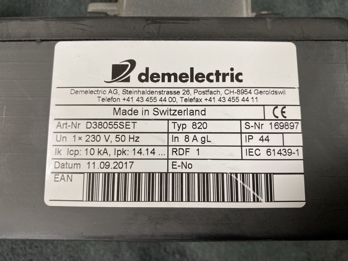Alimentazione elettrica: Demelectric  Stromverteiler Typ 820 – Usato da Hägglingen venduto da Karin0802 6