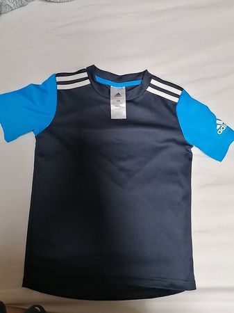 Adidas sport tshirt 128, gut zustand