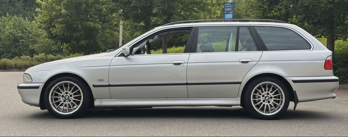 BMW Automobili: BMW 528i Touring E39 Facelift 2000 Jahrgang – Usato da Wädenswil venduto da HobbyZimmer 6