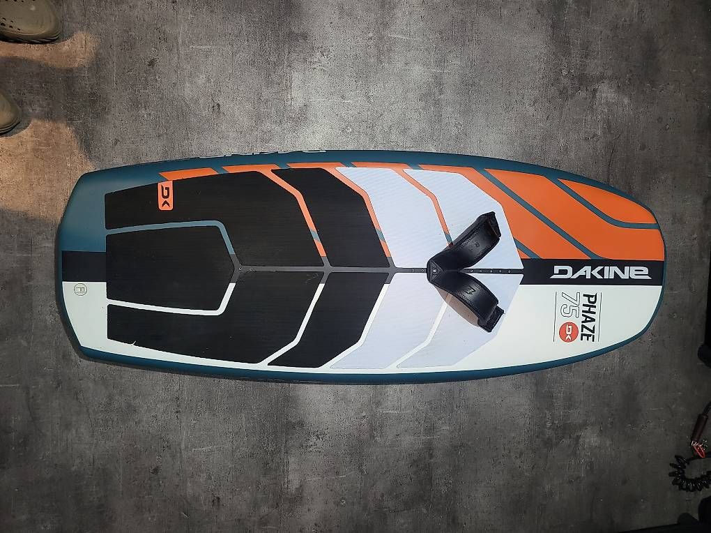 Tavole da surf e di nuoto: Dakine 75 L Phaze Wingfoilboard – Usato da Brig venduto da Raoul2