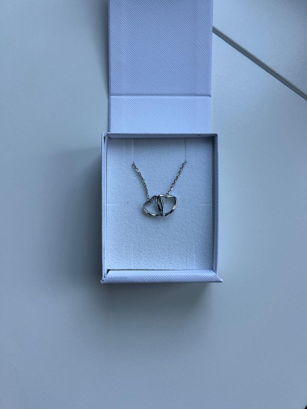 Guess Catenine: Silberkette mit Herzen von Guess – Usato da Dübendorf venduto da kol_c2ry 2