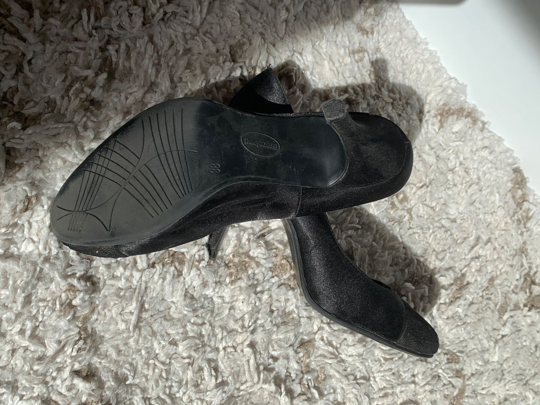 Scarpe da donna: Chaussures talons détails pointe – Usato da Montreux venduto da iza_peche8 2
