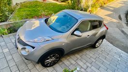 Nissan Juke silber met.  tekna 1.6