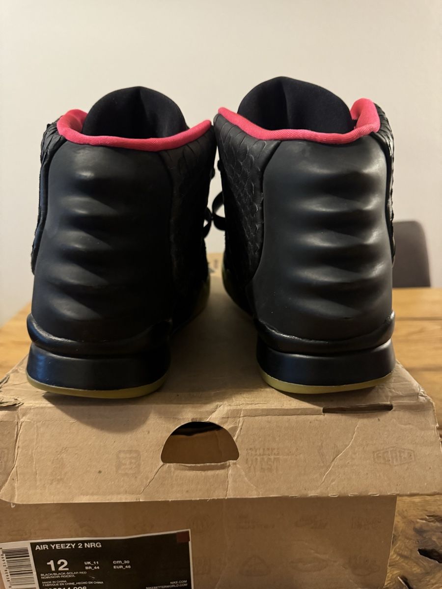 Nike Scarpe da uomo: Nike Air Yeezy 2 - Solar Red – Usato da Zürich venduto da sell_my_stuff 3