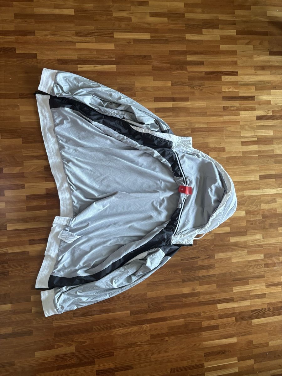 Nike Giacche: Sportjacke Nike – Usato da Luzern venduto da noa_sl6v 2