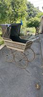 Alter Kinderwagen