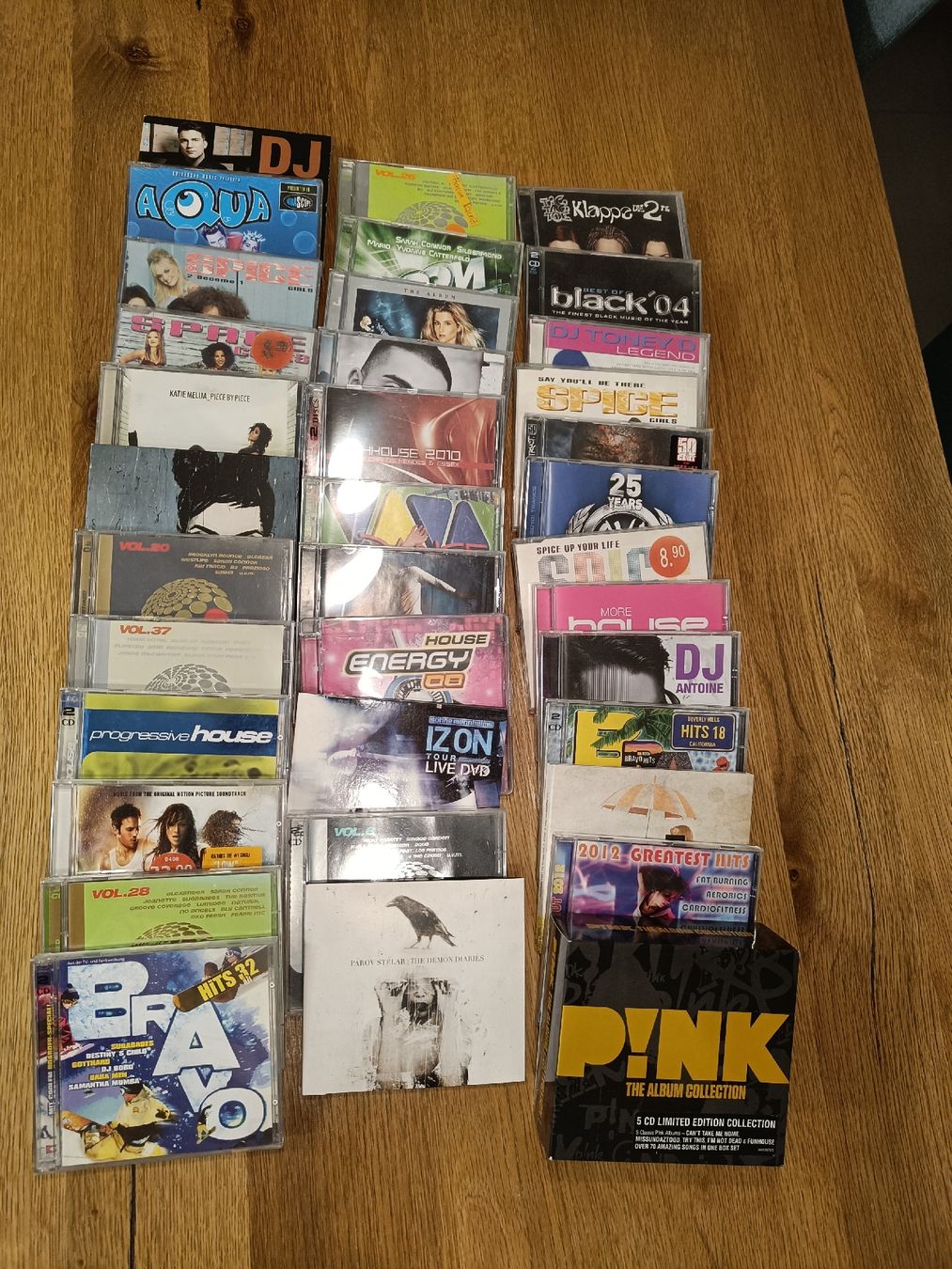 CDs: 40 CDs, mehrheitlich Sampler und Pop – Gebraucht aus Emmenbrücke von MichaelWidmer01